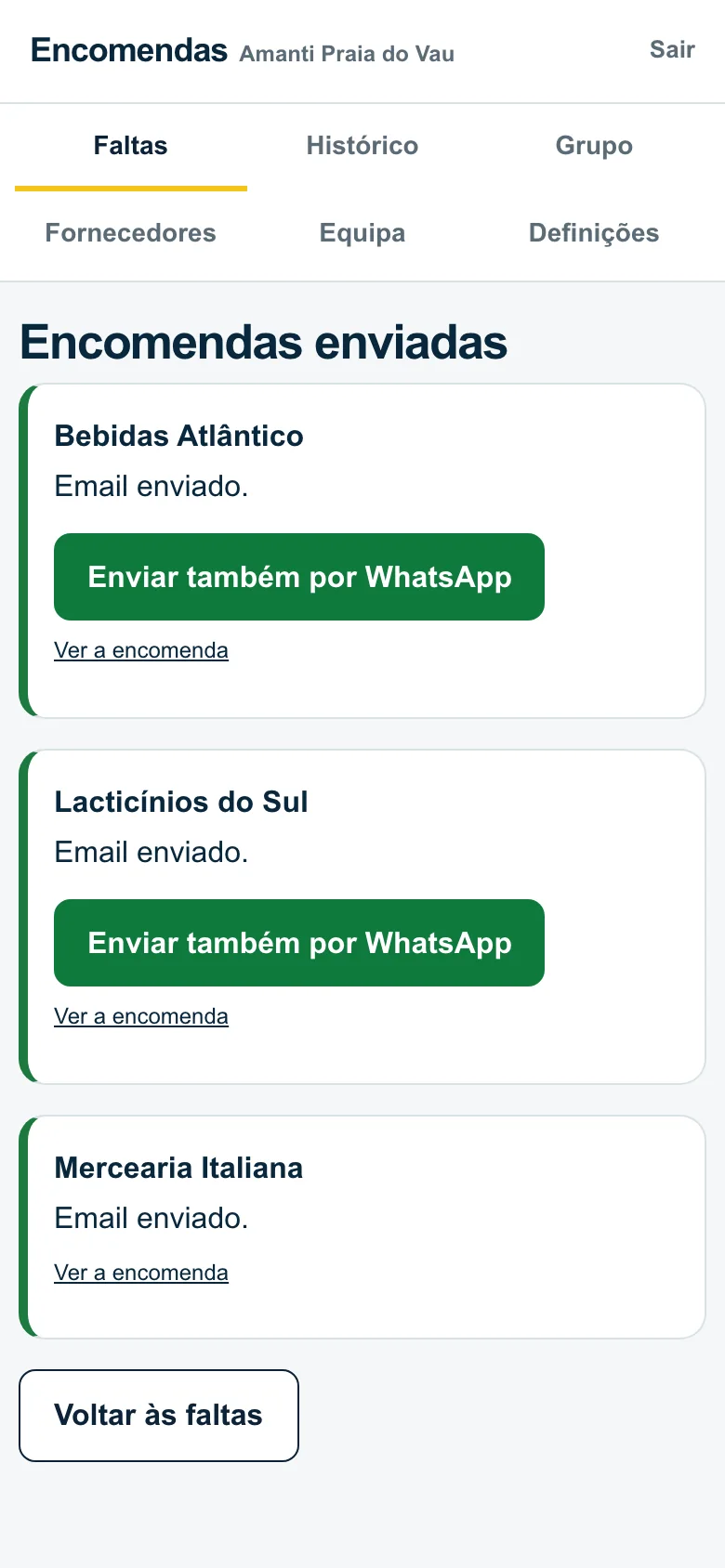 Depois de enviar: a confirmação de cada email e o botão para enviar também por WhatsApp.